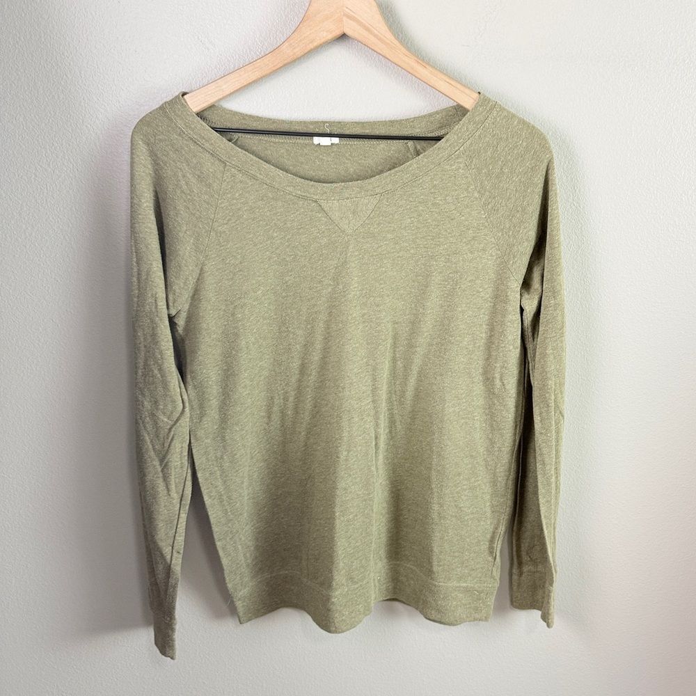 J. Crew Green Long Sleeve T-Shirt - Picture 3 of 9